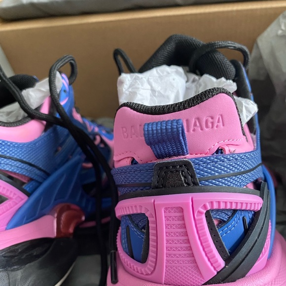 Balenciaga Track 2 Sneakers - Picture 5 of 9